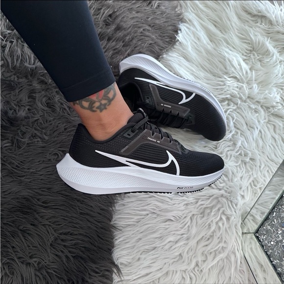 Nike Shoes - Nike Air Zoom Pegasus 40 Running women’s size 6.5